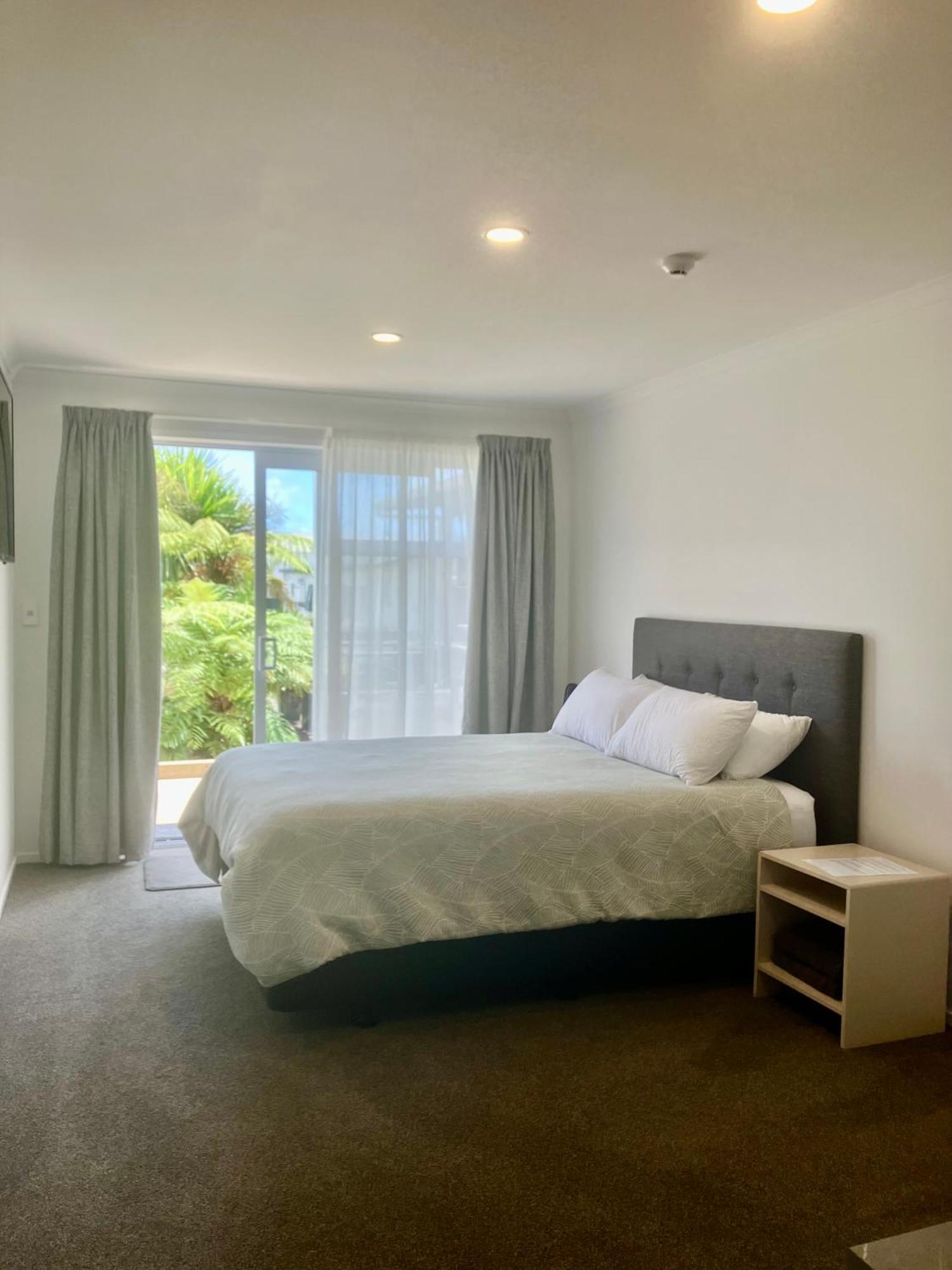 Tripinn Modern Motels & Affordable Accommodation Westport Eksteriør bilde