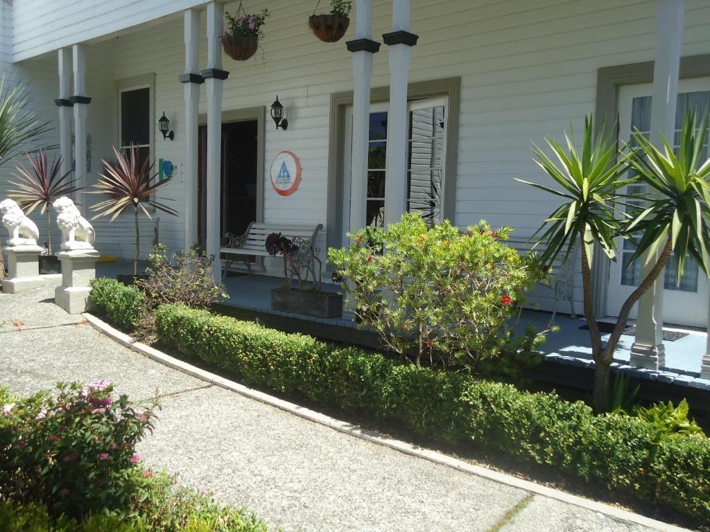 Tripinn Modern Motels & Affordable Accommodation Westport Eksteriør bilde