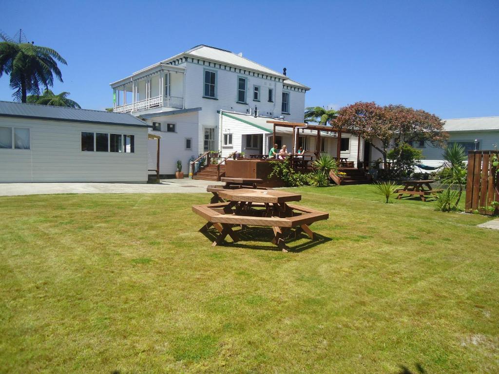 Tripinn Modern Motels & Affordable Accommodation Westport Eksteriør bilde